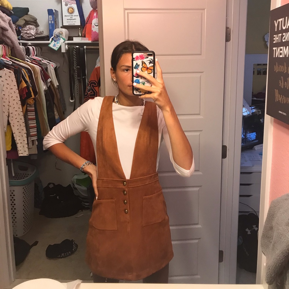 Soft caramel velvet overall skirt!!